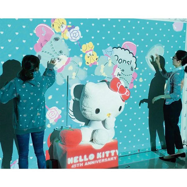 横浜】大人女子や海外セレブも夢中のキティちゃん展♡「そごう