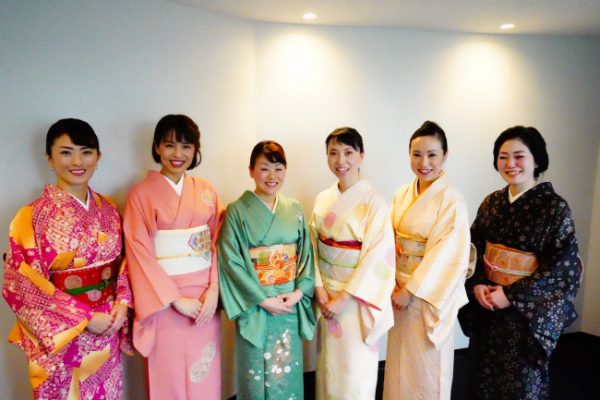 日本のおもてなし！日本全国の人気女将が東京に集結。女将を憧れる職業に、これからもチャレンジを続ける女将達。「虹会」 伝統を大切にした、次世代の女将像を、旅館を超えて女将達が女将の会を結成! 株式会社デジタルプロモーション 2020年2月19日 17時18分 ツイート はてな 素材DL ・・・ その他 メール Slack トークノート 2月14日日本全国の女将が東京に集結、女将の会「虹会」プロデユーサーの福山真由美さんにインタビューした。(2020.2.14)