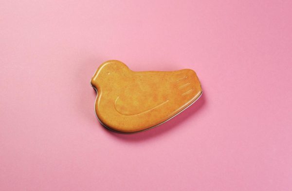 8月10日 鳩の日』にしか手に入らない限定品「鳩サブレー 1枚入缶セット