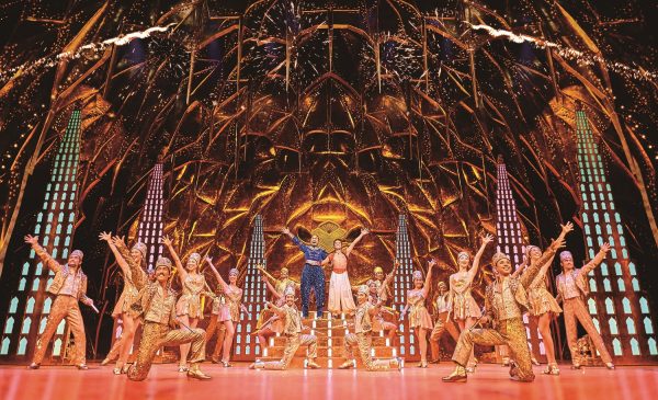 劇団四季　ミュージカル『アラジン』東京公演に横浜市内在住・在学の高校生189名を無料招待します！ 申込締切は6/17（火）まで！”自由”を求め、大いなる”希望”を胸に、”未来”へと向かう物語『アラジン』。この機会にぜひご応募ください！ 横浜市 2025年5月14日 10時26分 3 　横浜市は、次世代育成の取組の一つとして、大同生命ミュージカルシアター　電通四季劇場［海］で上演中の劇団四季　ミュージカル『アラジン』　東京公演（7/24（木）、7/25（金））に、横浜市内在住又は在学の高校生189人を無料でご招待します。高校生の皆さまのご応募をお待ちしています！