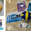 ©古舘春一／集英社・「ハイキュー‼」製作委員会 ご多忙の折、誠に恐れ入りますがご掲載賜れますよう、 ご検討のほど何卒よろしくお願い申し上げます。 ~~~~~~~~~~~~~~~~~~~~~~~~~~~~~~~~~~~~~~~~~~~~~~~~~~~~ ファミリーマートは、 人気アニメ「ハイキュー!!」とコラボレーションした「ファミマ×ハイキュー!! コラボ」を、 “ハイキュー!!の日”（8月19日）に先駆けて、 8月5日（火）より、全国のファミリーマートで実施します。 ▼キャンペーン詳細 https://www.family.co.jp/campaign/spot/2509_haikyu_cp_hyBmt9x.html ■POINT ・ハイキュー!!の日に先駆けて、ファミリーマートでしか手に入らない、 夏休みをテーマにした描き下ろしデザインのオリジナルグッズがもらえる企画を実施 ・日向と影山の顔がデザインされたおまんじゅうがコラボ商品として登場！ ・ファミペイでスタンプをためてご応募いただくとキャンペーンオリジナルグッズが抽選で当たるプレゼント企画も開催 ・ファミマプリント限定の思わず集めたくなる描き下ろしキャラカードや他商品と組み合わせて楽しめる背景をご用意！ ・さらに、ファミマオンライン限定のアクリルスタンドを受注発売するなど、推し活グッズも盛り沢山！ 　　　　　　　　　　　　　　　　　　　　　　　　　　　　　　　　　 ＼全力で楽しめ、アツい夏！／ 8月19日の“ハイキュー‼の日”に向け、 ファミマ×ハイキュー!!コラボが8月5日（火）開幕！ オリジナル描き下ろしビジュアルを使った限定グッズや 日向と影山デザインのおまんじゅうが登場！ 　　　　　　　　　　　　　　　　　　　　　　　　　　　　　　　　　 image.png ■ハイキュー!!の日に先駆けて、夏休みをテーマにした 完全描き下ろしデザインの限定グッズやコラボ商品が登場！ 人気キャラクターとのコラボ商品を発売するほか、ファミリーマートでしか手に入らない、 描き下ろしデザインのオリジナルグッズがもらえる企画を実施します。 さらに、期間中に対象のコラボ商品を購入し、ファミマのアプリ「ファミペイ」でスタンプをためてご応募いただくと、 キャンペーンオリジナルグッズが抽選で当たるプレゼント企画も展開します。 また、キャンペーン限定グッズと一緒に楽しめる背景デザインや、 思わず集めたくなる描き下ろしキャラカードを、店内のマルチコピー機「ファミマプリント」にて販売いたします。 ■対象商品購入で、「ハイキュー!!」オリジナルグッズをプレゼント！ さらにファミペイでグッズもあたる！ 期間中、対象商品を2品ご購入ごとに、「ハイキュー!!」に登場する烏野高校、青葉城西高校、白鳥沢学園高校の 人気キャラクターたちが描き下ろしビジュアルで登場するオリジナルデザイングッズがいずれか1個がもらえます。 【開催期間】 ・キャンペーン期間：2025年8月5日（火）～2025年9月1日（月） ※景品が無くなり次第終了 第1弾：2025年8月5日（火）10：00～　※景品が無くなり次第終了 ■A4クリアファイル×4種 烏野高校　日向翔陽・影山飛雄 青葉城西高校　及川 徹・岩泉 一 白鳥沢学園高校　牛島若利・天童 覚 全員集合 image.png ■クリアカード×6種 烏野高校　日向翔陽　/　烏野高校　影山飛雄　/ 青葉城西高校　及川 徹　/　青葉城西高校　岩泉 一　/ 白鳥沢学園高校　牛島若利　/　白鳥沢学園高校　天童 覚 image.png 第2弾：2025年8月19日（火）10:00～　※景品が無くなり次第終了 ■ダイカットステッカー×3種 烏野高校　日向翔陽・影山飛雄 青葉城西高校　及川 徹・岩泉 一 白鳥沢学園高校　牛島若利・天童 覚 image.png ※画像はイメージです。 ※対象商品は店舗によって取り扱いのない場合がございます。 ※デザイン・仕様は予告なく変更となる場合がございます。 ※景品は、なくなり次第終了となります。 ■オリジナルグッズが当たる、 ファミマのアプリ「ファミペイ」スタンプ企画を開催！ 期間中、ファミマのアプリ「ファミペイ」を提示して、 対象商品を購入すると、1商品につきスタンプが1個たまります。 スタンプをためて、お好みのコースにご応募いただくと抽選でキャンペーン限定グッズが合計160名さまに当たります。 【実施期間】 ・キャンペーン期間：2025年8月5日（火）～2025年9月1日（月） ・応募期間　　　　：2025年8月5日（火）～2025年9月5日（金） ◎スタンプ2個 ファミマポイント500円相当：100名様 image.png ◎スタンプ5個 描き下ろし缶バッジ6個セット：50名様 image.png ◎スタンプ10個 描き下ろしアクリルボード：10名様 image.png ※画像はイメージです。 ※デザイン・仕様は予告なく変更する場合があります。 【対象商品】 こちらの販促物がついた商品が対象商品です。 image.png ■日向・影山デザインのコラボ商品が登場！ ハイキュー!! 日向・影山のおまんじゅう こしあん入り（2個入） 【価格】172円（税込185円） 【発売日】2025年8月5日（火） 【発売地域】全国　(北海道、沖縄県、TOMONYを除く) 【内容】ハイキュー!!の人気キャラクター日向と影山デザインのこしあん入りのおまんじゅうです。 image.png ※画像はイメージです。 ※軽減税率対象商品につき、税込価格は消費税8％にて表示しております。 ※店舗によって、取り扱いのない場合がございます。 ※数量限定の商品です。 その他商品やキャンペーン詳細は添付のリリースをご確認いただけますと幸いです。 何卒よろしくお願いいたします。