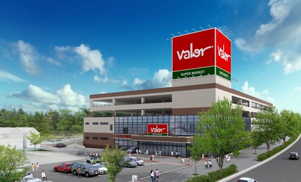 関東初進出!スーパーマーケットバロー横浜下永谷店が11月21日オープン致します! 東海エリアから神奈川県へ初出店!! 株式会社バローホールディングス 2025年11月7日 17時00分 3 株式会社バローホールディングス(本社:岐阜県多治見市、代表取締役会長:田代正美)は、この度、これまで培ってきた「デスティネーション・ストア」を基盤に、関東地方への本格的な市場参入を発表いたします。これまでも関東ではグループ会社の生鮮市場てらお、公正屋、ペットショップなどを関東で展開しておりましたが、スーパーマーケットバローの第一号店として、2025年11月21日に、神奈川県横浜市に「スーパーマーケットバロー横浜下永谷店」を開店予定であり、以降も積極的な出店を進めてまいります。 関東進出の背景と目的: スーパーマーケットバローは、東海・北陸・関西地方を中心にスーパーマーケット事業を展開し、地域の皆様に愛される店舗づくりを進めてまいりました。この度、さらなる成長戦略の一環として、巨大な消費市場である関東地方への進出を決断いたしました。単なる店舗展開に留まらず、関東の豊かな食文化と多様なニーズに応えるべく、これまでのノウハウを活かしつつ、新たな挑戦をいたします。 バローのおすすめの商品や特徴